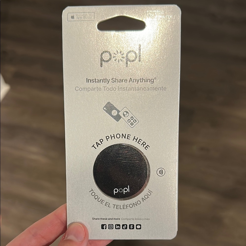 Black POPL Tag for Instant Sharing